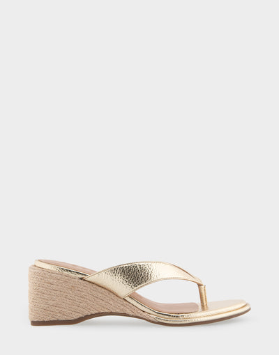 Nero Gingerbread Faux Leather Wedge Thong Sandal – Aerosoles